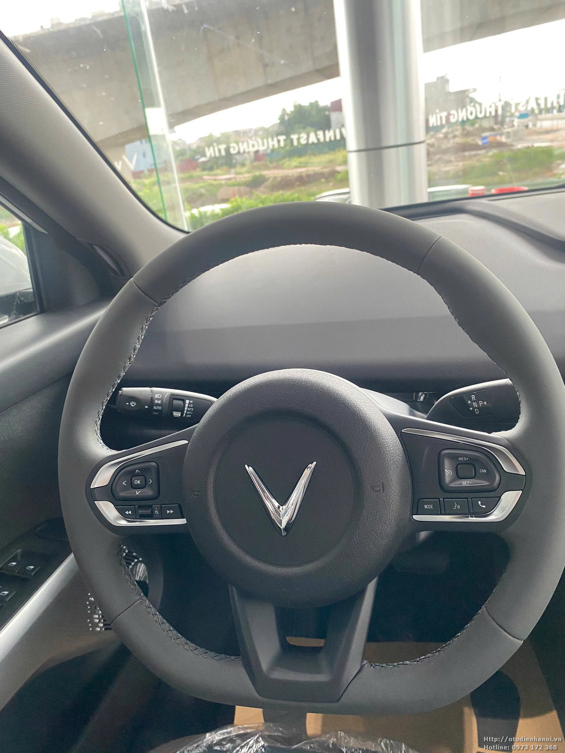 Vô lăng Vinfast MPV 7